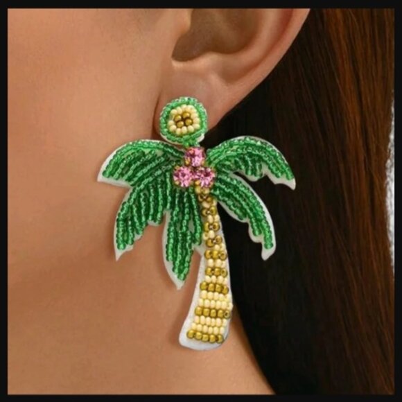 Coconut Palm Tree Dangle Earrings beaded  NEW - Picture 2 of 3